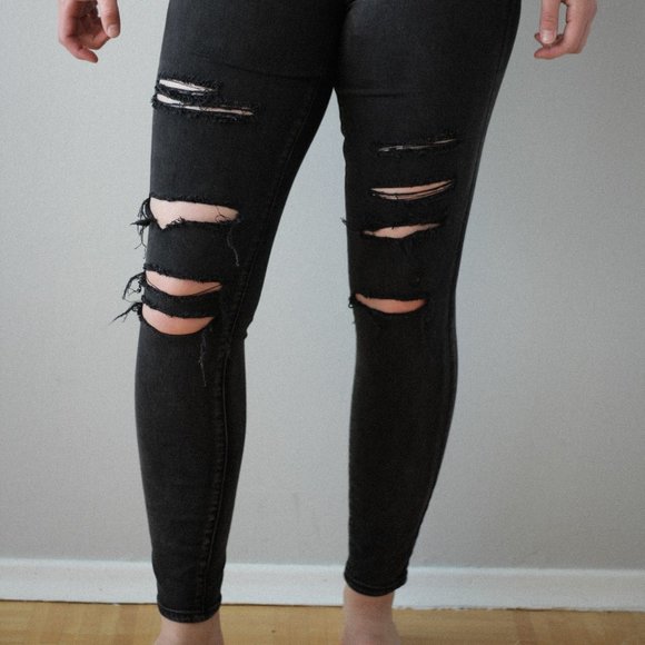 Distressed skinny jeans - Picture 1 of 3